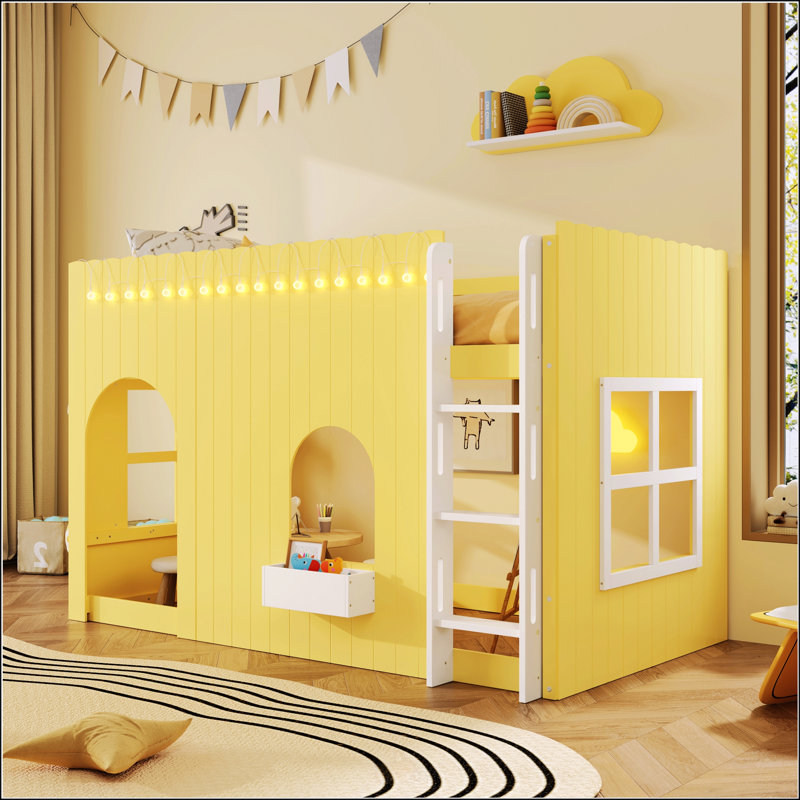 Lit mezzanine simple pour enfants avec guirlande lumineuse à DEL, conception de maison de campagne confortable et élégante pour les chambres d'enfants