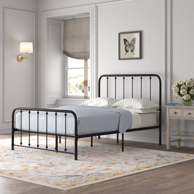 Maddie Metal Spindle Bed