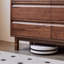 Armoire d'appoint en noyer massif