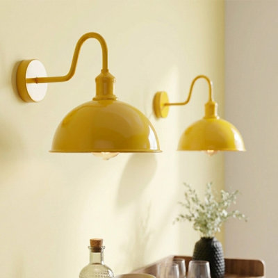 Foshee Armed Sconce