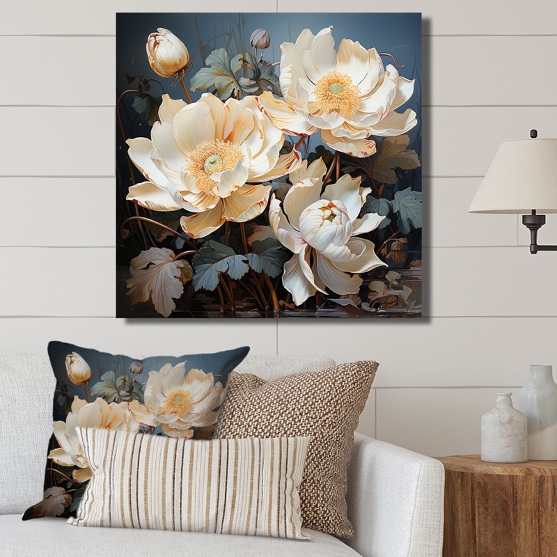 Lotus Bliss Unveilé IV sur toile, Toile tendue, H 24 po x l 24 po x P 1 po