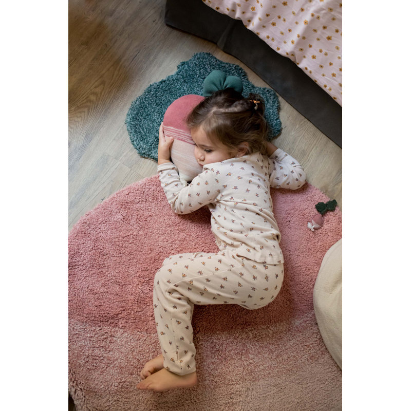 Knitted Cushion Ramona The Radish