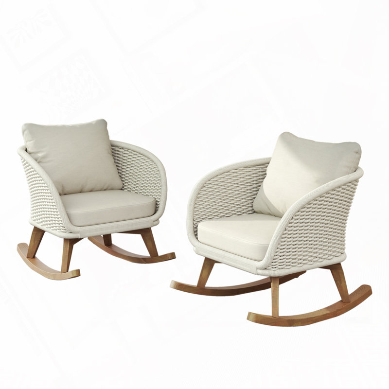 Chaise berçante d'extérieur en osier et rotin, Coussin beige / structure beige