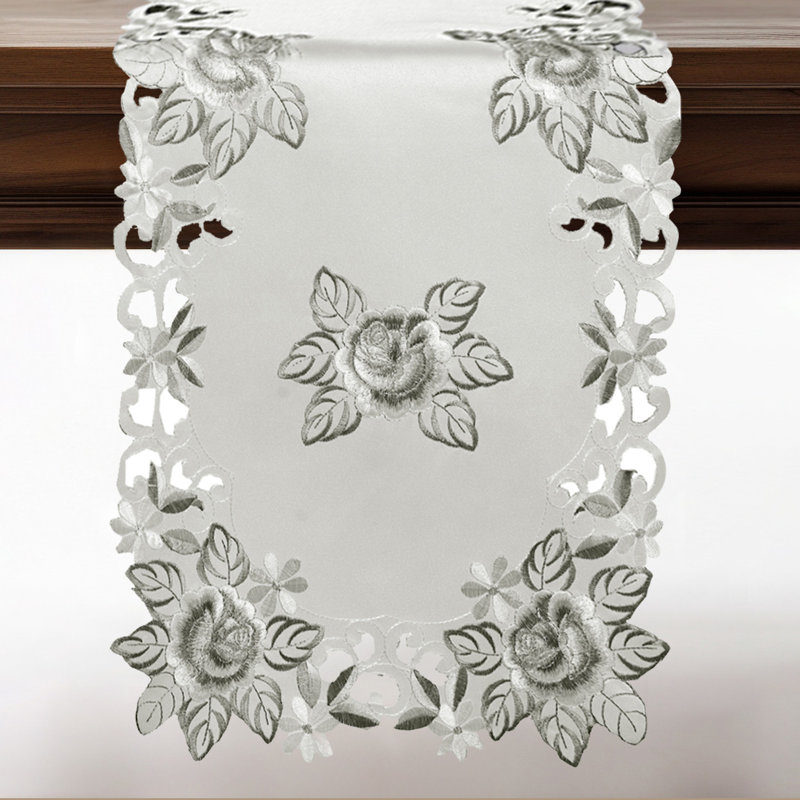 Elegant Cutwork Lace Christmas Table Runner with European Embroidery for Dining Table and Christmas Decor