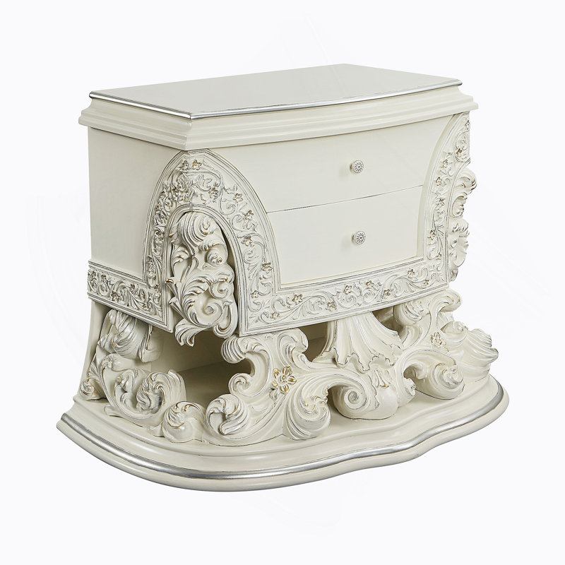 Table de chevet au fini blanc antique