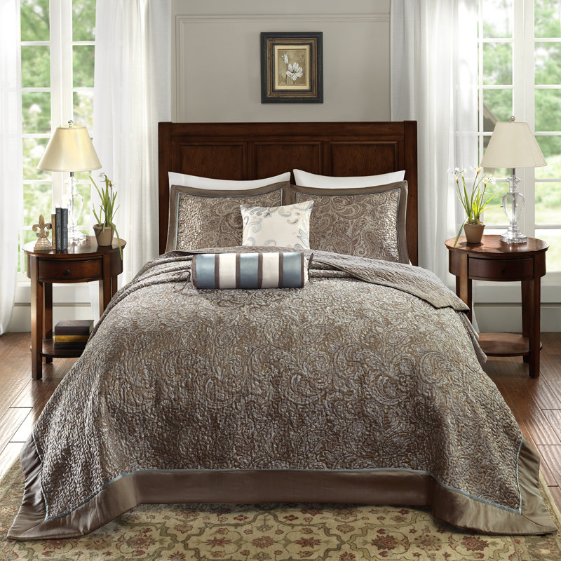 Aubrey Queen Black Cotton Reversible Jacquard Bedspread Set