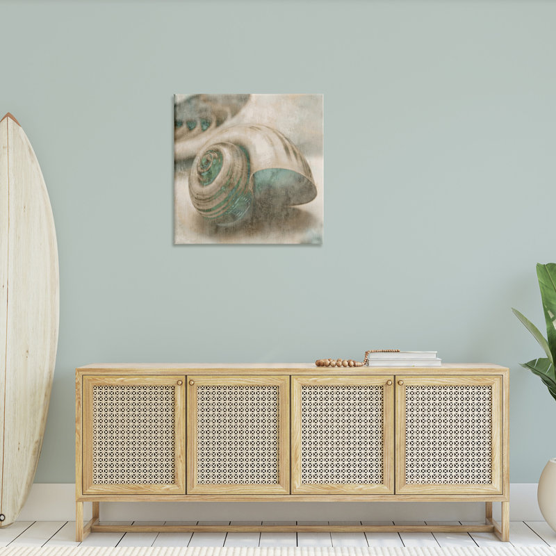 «Centered Sharkeye Seashell Texture patiné bleu clair» par Ziwei Li - impression d'art graphique, H 30 po x l 30 po