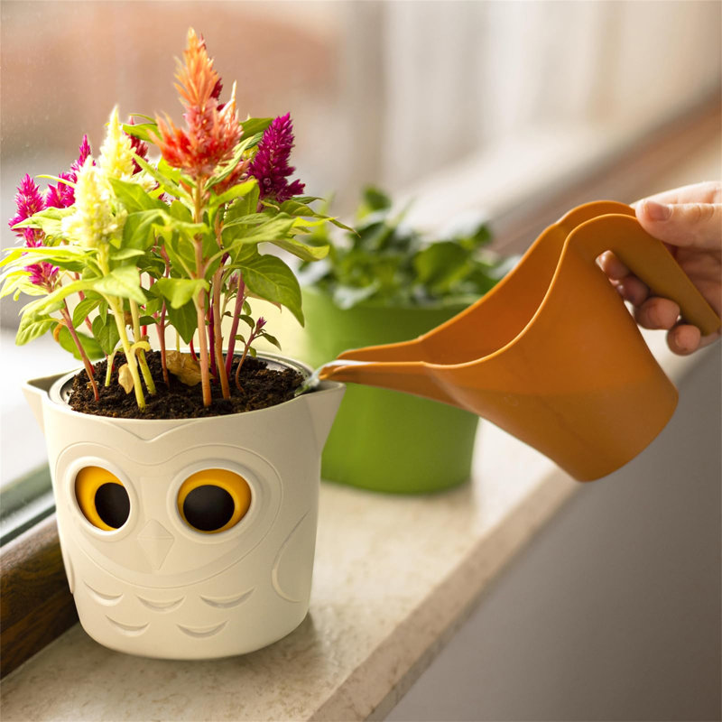 Statue Planter