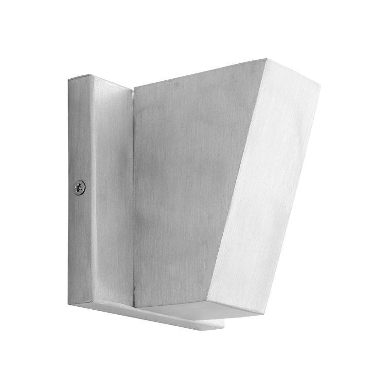 Garryn LED Wall Light