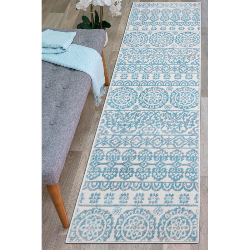 Doylestown Floral Indoor Rug, Runner 2' x 7'