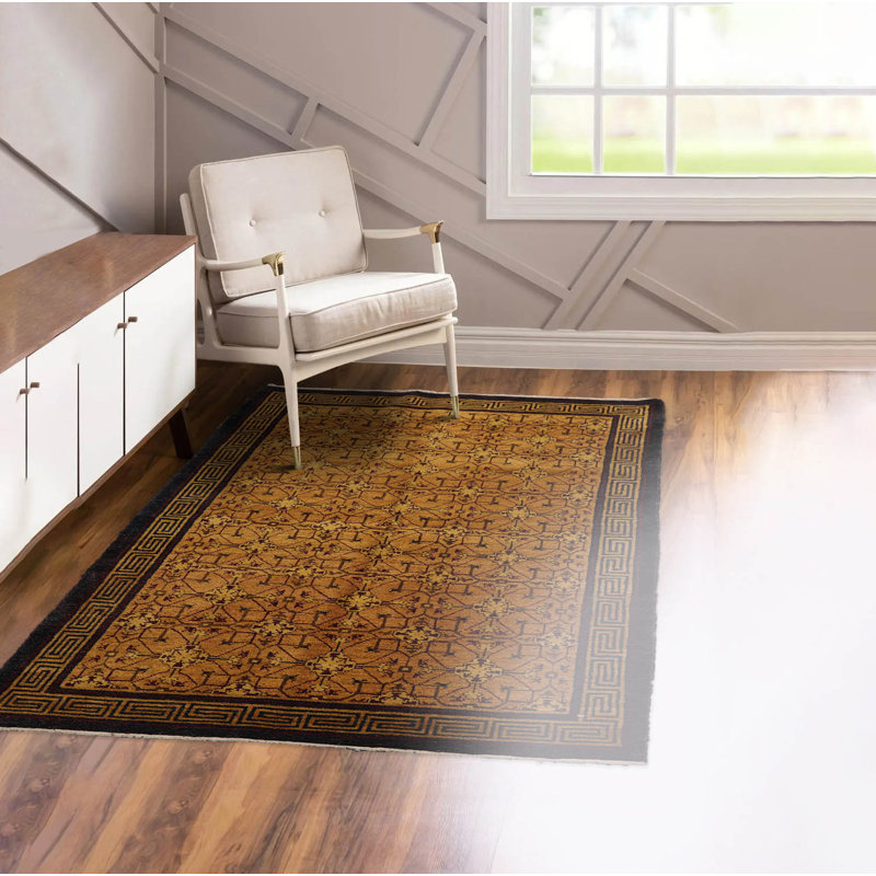 Tapis unique en or de 2 pi 1 po x 4 pi 6 po Kaneville