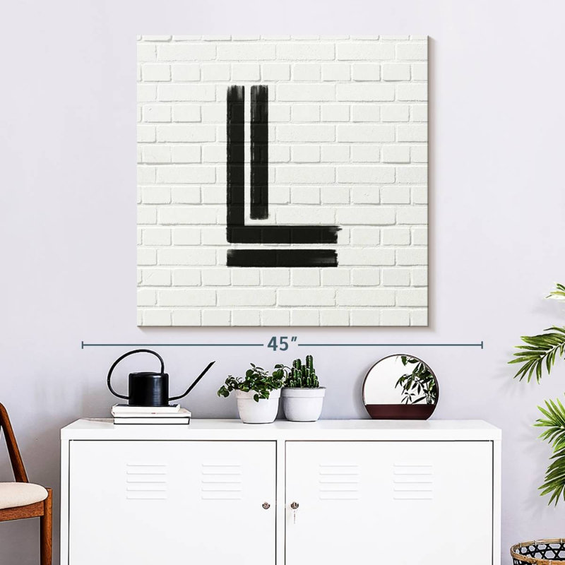 Keiri Brick L, 33" H x 33" W