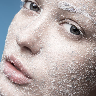 Fille avec une peau pâle - photographie sur toile tendue