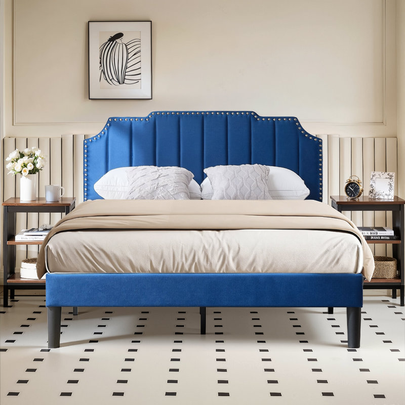 Grand lit tapissier avec 2 tables de chevet - Ensemble de chambre à coucher moderne, Grand lit
