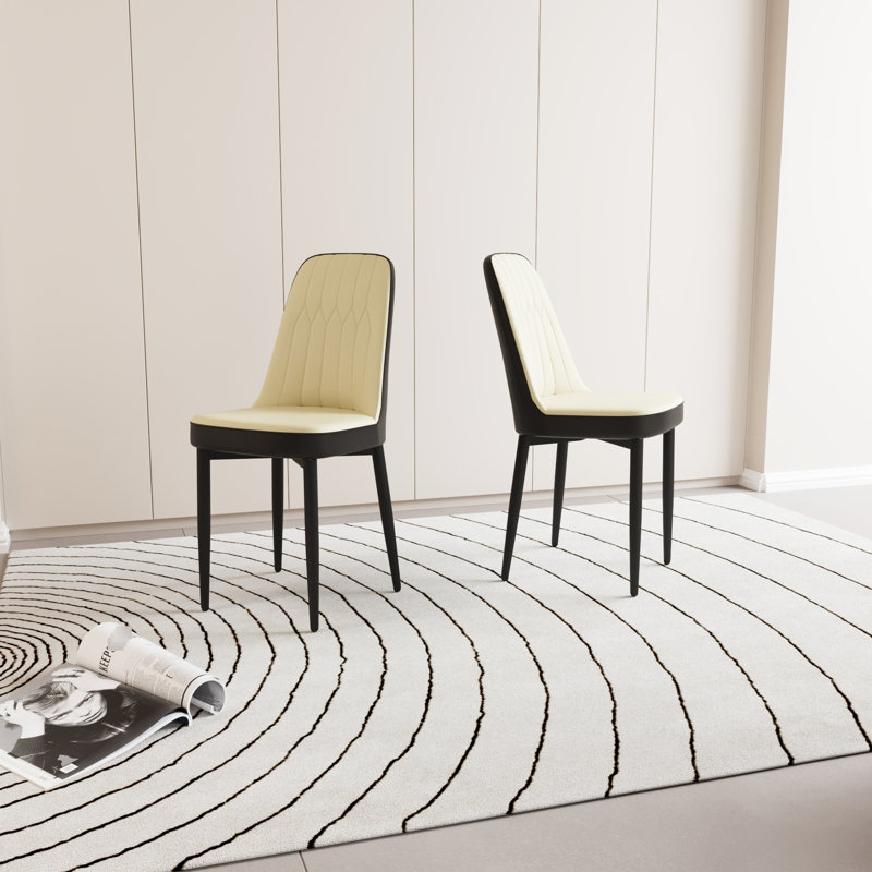 De 2 chaises de cuisine, cuir PU luxueux, pieds en métal noir pour une cuisson confortable (beige et coussins moelleux, confort
