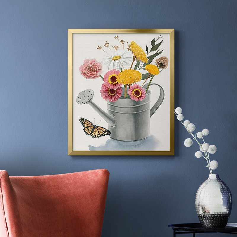 «Watering Can Bouquet I», toile encadrée de qualité supérieure - prête à être accrochée, Or, H 20 po x l 16 po