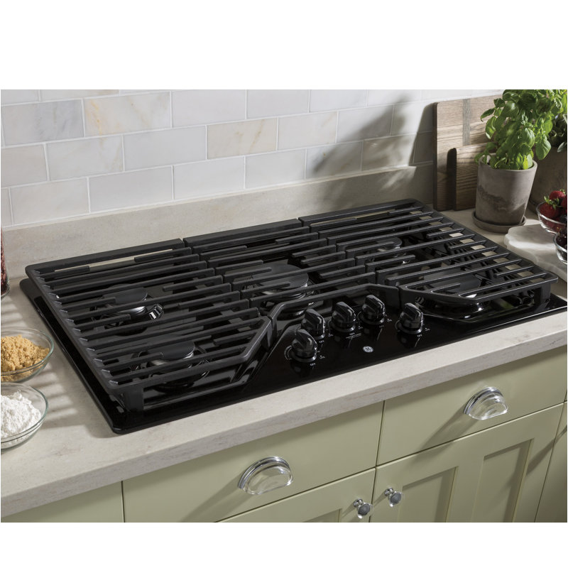 Built-in 36" Gas Cooktop with 5 Burners, Black