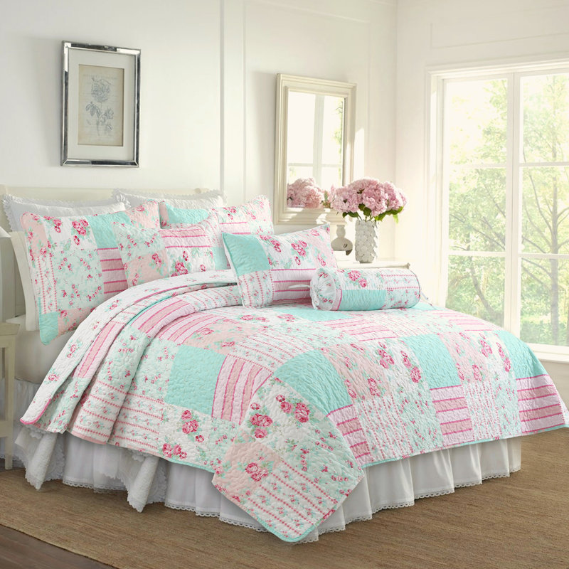 Tiffany Quilt Set, King Quilt + 2 King Shams