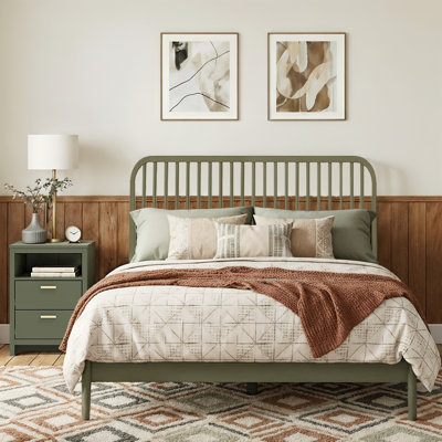 Kentwood Solid Wood Bed 2 Piece Bedroom Set