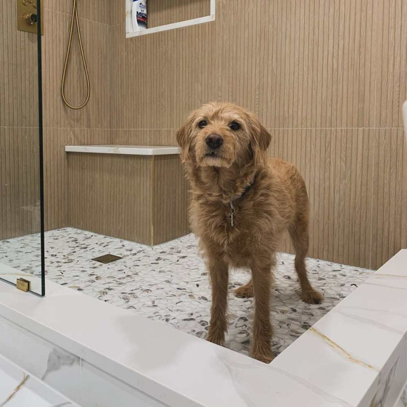 Huron Glass Pebbles Mosaic Tile, Calacatta