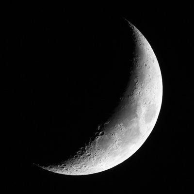 Crescent New Moon by Michieldb