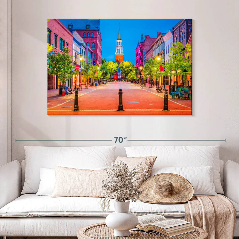 Nicci Street à Burlington