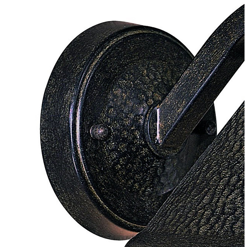 Glenns Aluminum Wall Light, 6" H x 8.5" W x 10.5" D