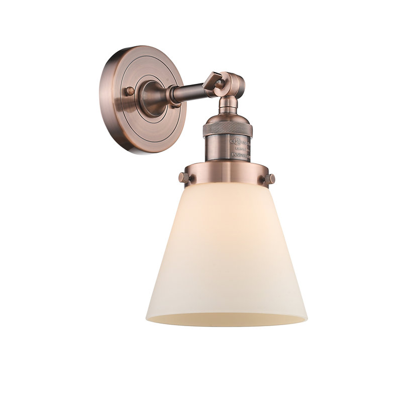 Applique murale 1 lumière Cone, Boîtier blanc mat, Ampoule à DEL rétro de 6 watts, Cuivre antique