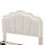 Lit tapissier en forme de fleur-418147946-423709641