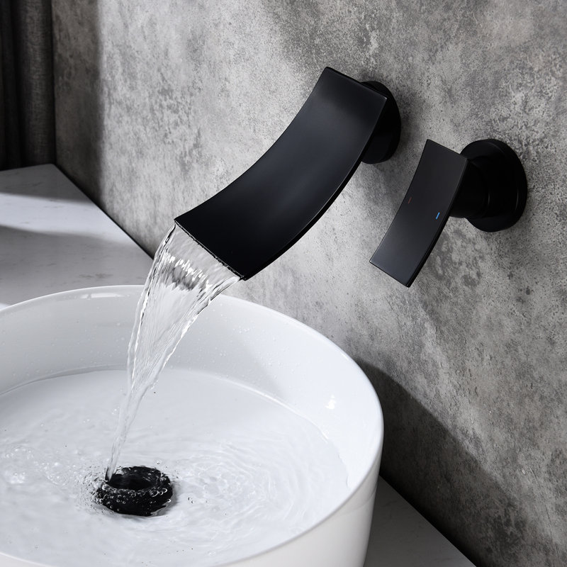 Robinet de salle de bain noir mat à fixer au mur, laiton fabriqué avec un grand bec en cascade et une valve de contrôle précise sans tracas