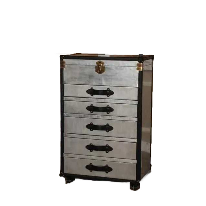 Armoire en aluminium de style industriel rétro