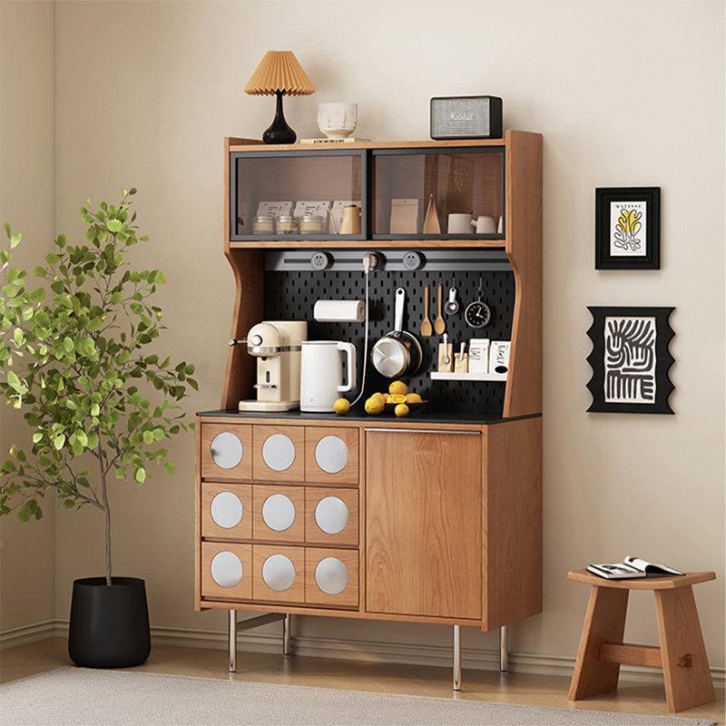 Petit meuble de rangement rétro en bois massif