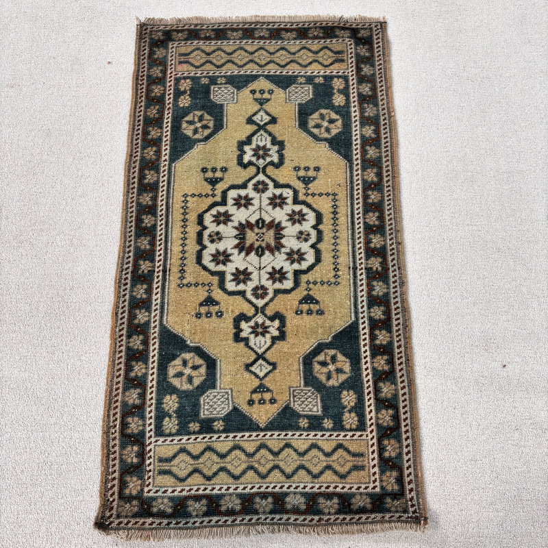 Tapis classique en laine 21,7 x 40,6 po