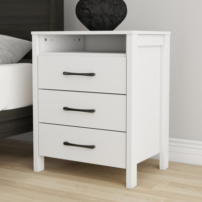 Allysyn 26.1" 3 Drawer Nightstand
