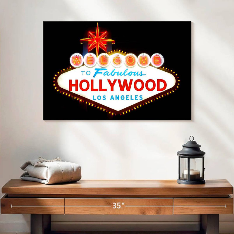 Vanna Fabulous Hollywood Sign, H 16 po x l 24 po