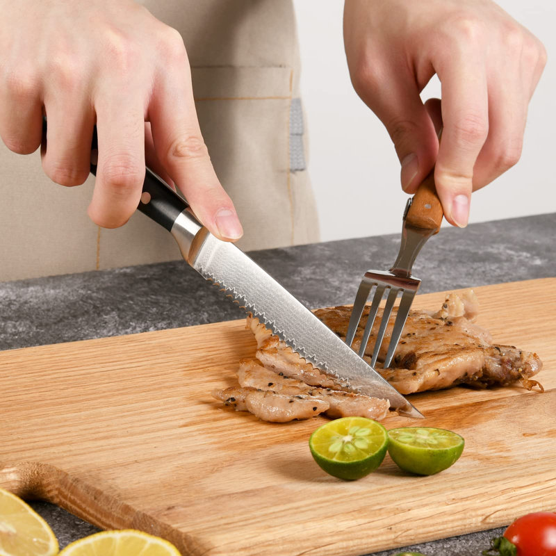 Ensemble de 8 couteaux à steak Damascus VG10, couteaux à steak dentelés en acier 5 pouces - poignées en ABS à triple rivet avec étui en bois