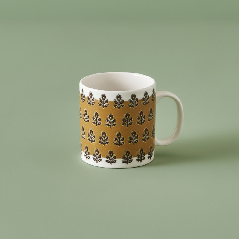 Tasse indienne en porcelaine