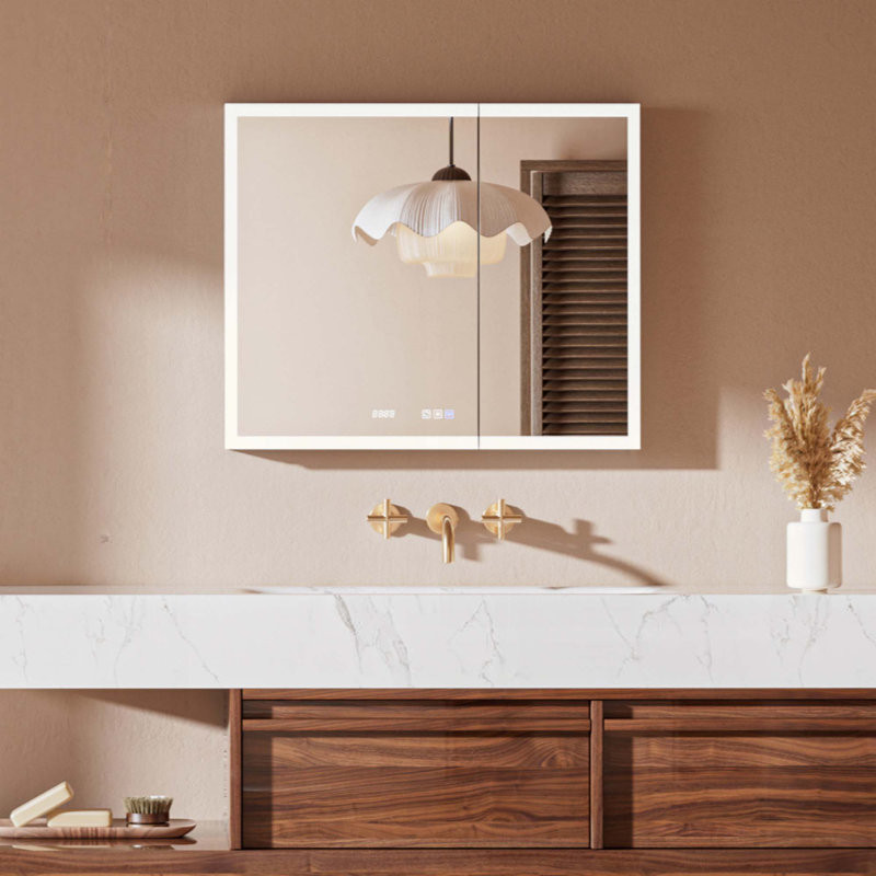 Pharmacie de salle de bain éclairée avec miroir, cadre en alliage d'aluminium, réglage de la lumière et de la lumière à intensité variable, anti-buée, tablettes réglables avec douilles et supports