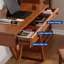 Bureau simple de petite taille