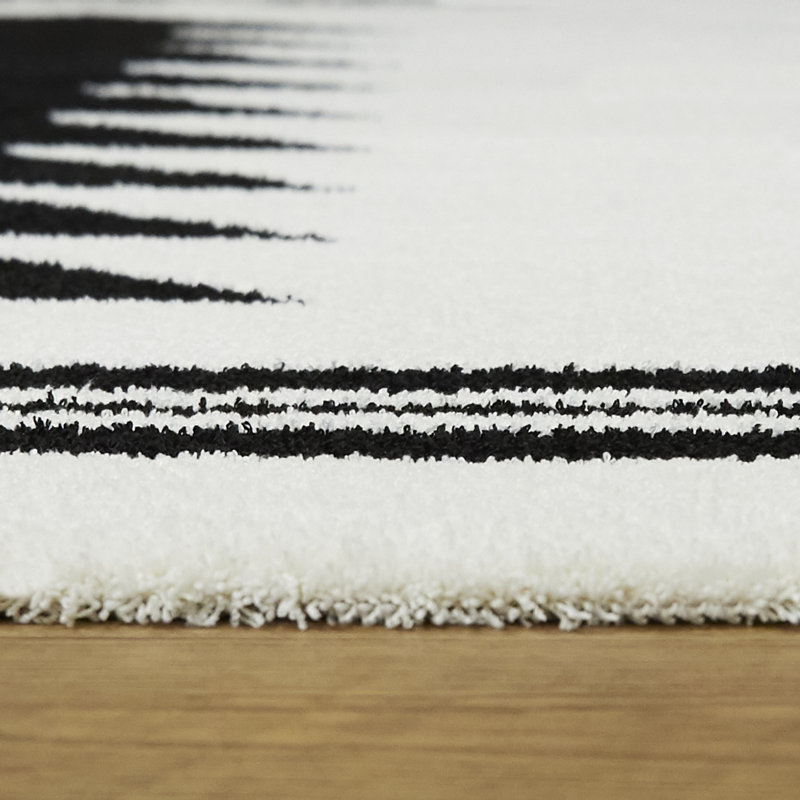 Tapis noir à motif géométrique Ebbert, Rectangle 5 pi 3 po x 7 pi