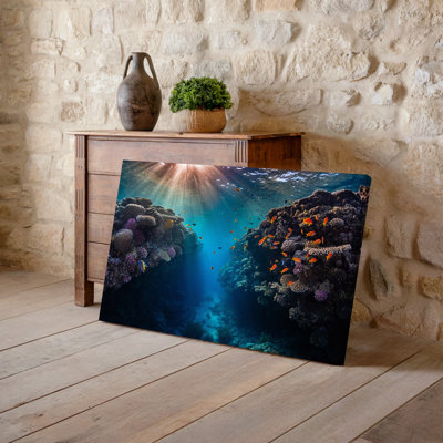 Toile, une scène sous-marine vibrante représentant un riche récif de corail grouillant d'art mural avec des poissons colorés, y compris des toiles orange vif et jaune