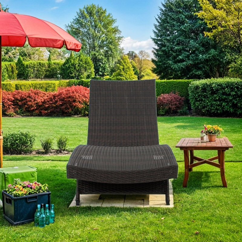 Chaise longue d'extérieur en polypropylène Khaleelah