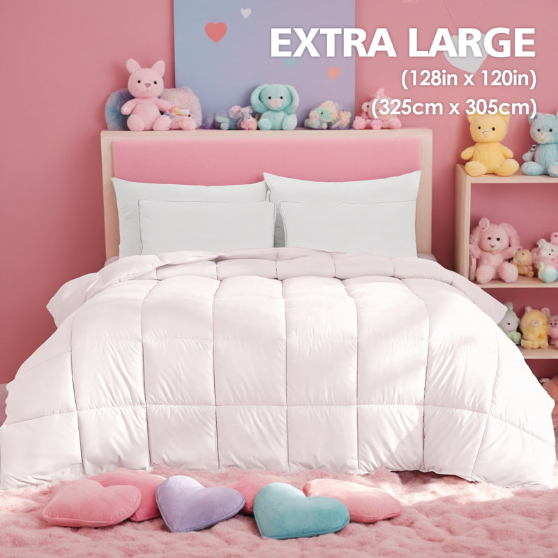 Insert de couette en polyester blanc brossé - épais et moelleux. Une courtepointe respirante et moelleuse pour toutes les saisons. Disponible en taille simple à très grand pour une utilisation dans une chambre à coucher. Lavable à la machine. Cadeau de Noël idéal.