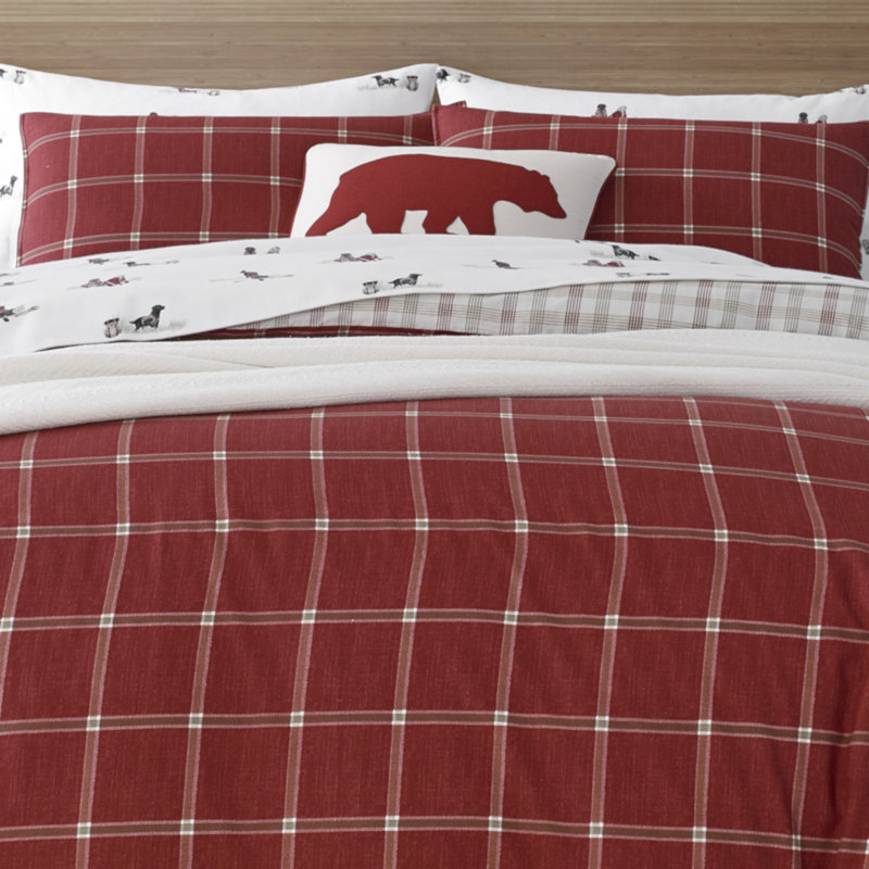 Red Full Reversible Plaid Quilt Set with Decorative Pillows