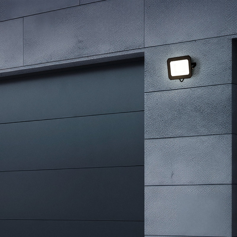 Cavaliere Matte Black Accent, 10cm H x 14.5cm W x 2.5cm D