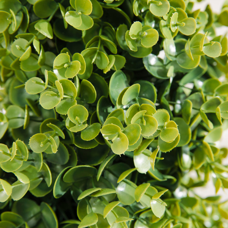 Topiaire de buis vert en spirale artificiel