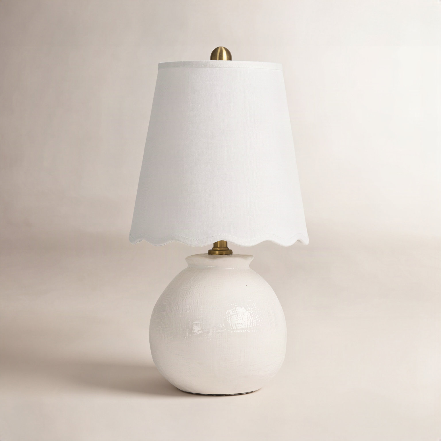 Regina Andrew Amoria Ceramic Table Lamp