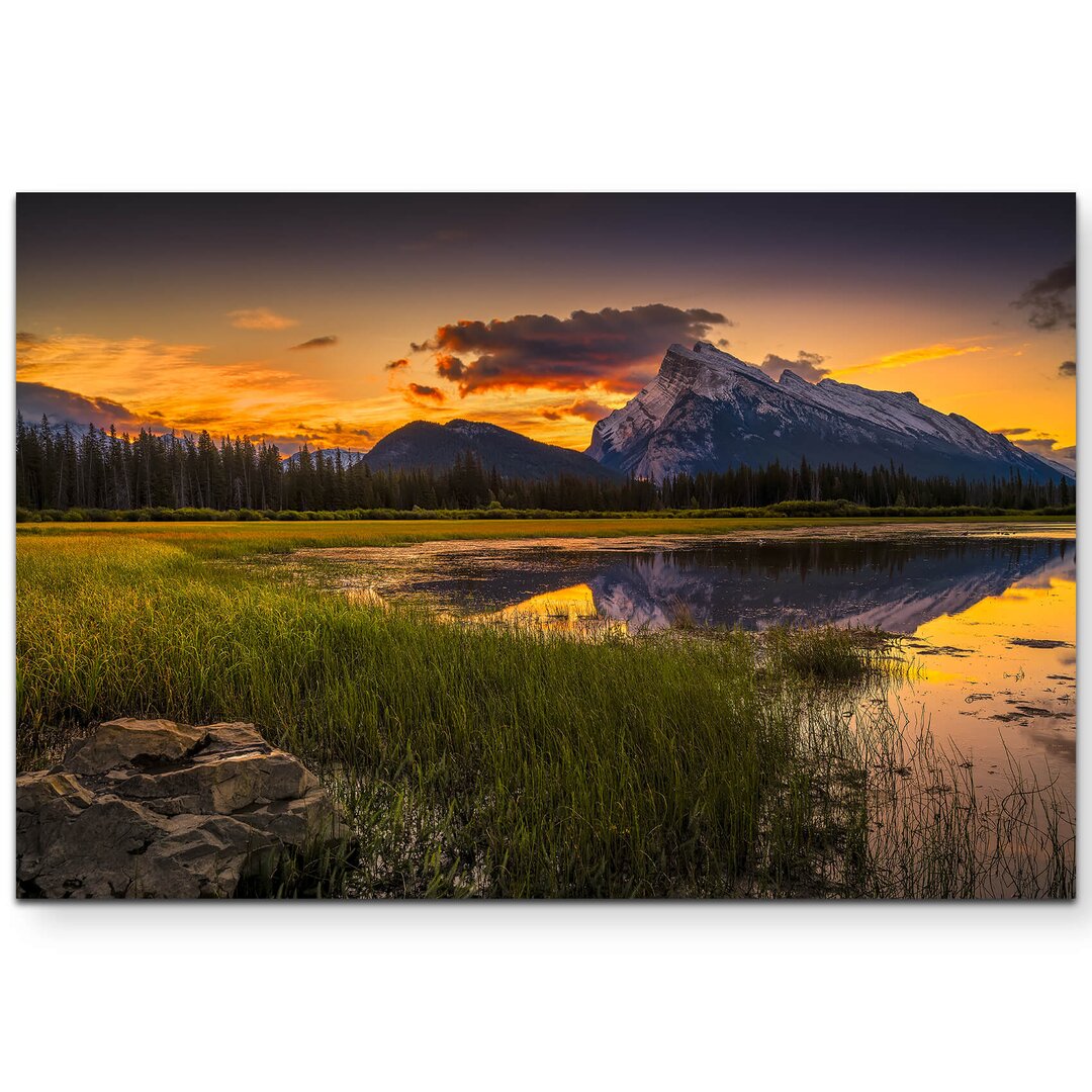 Leinwandbild Goldener Sonnenaufgang über den kanadischen Rockies