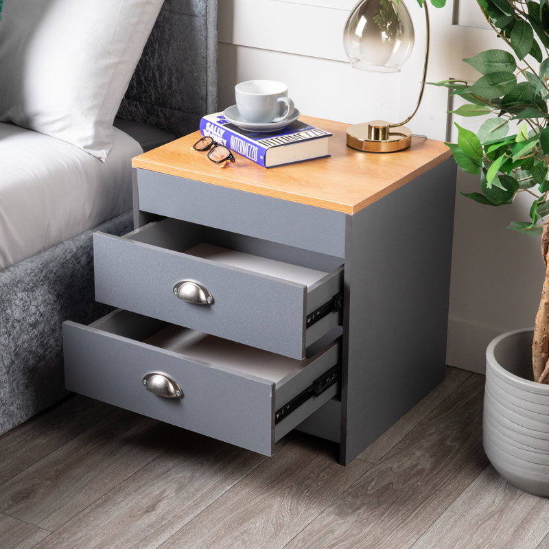 Quinnleigh 39.5cm W Solid Wood Bedside Table, Grey