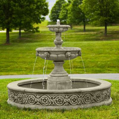 Fontaine en béton Parisienne